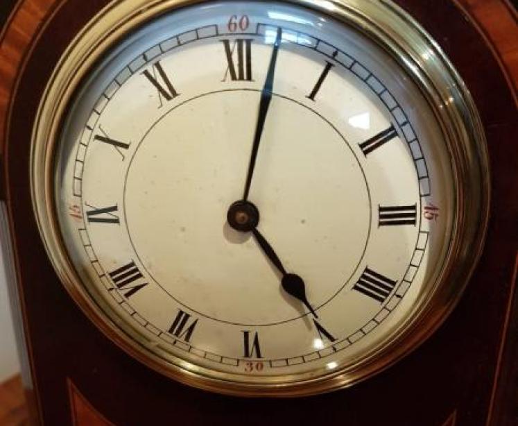 Outstanding Quality Edwardian Cushion Top Mantel Clock - Image 2