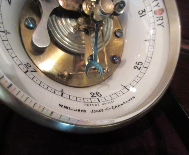 Top Quality Victorian Marine Barometer in Original Case - Image 3