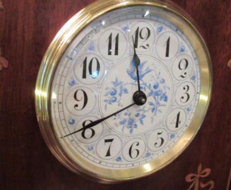 Art Nouveau Period Inlaid Shaped Top Mantel Clock - Image 2