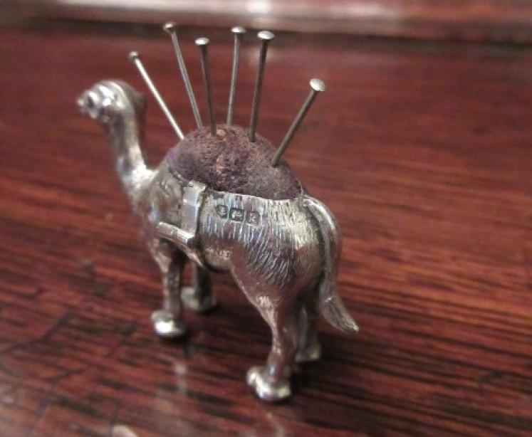 Rare Edwardian Silver Novelty 'Camel' Pin Cushion - Image 3