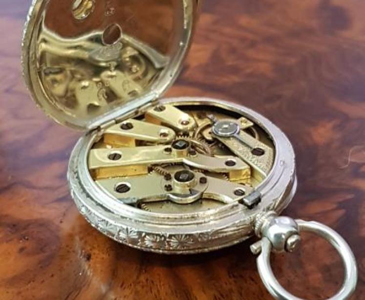 Immaculate Victorian Engraved Swiss Silver Fob Watch - Image 3