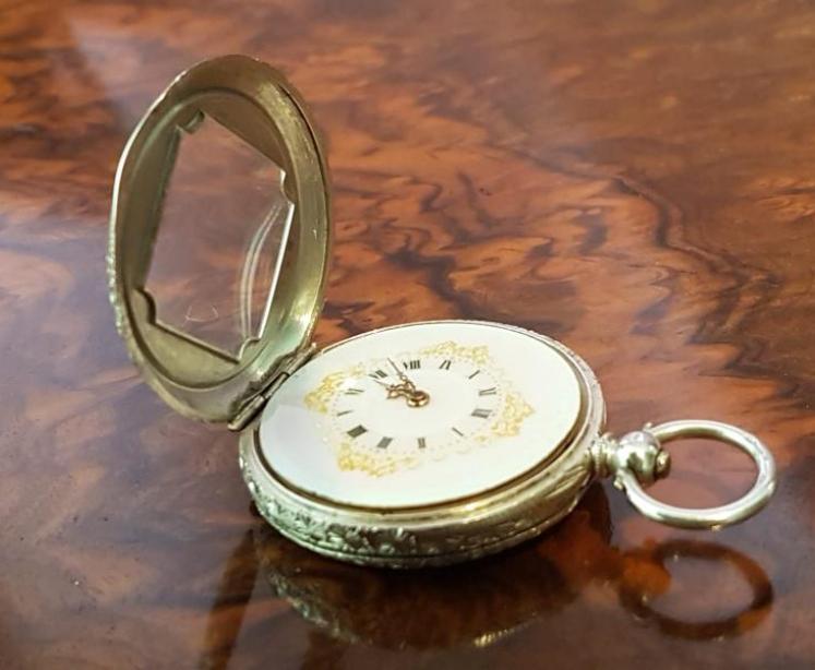 Immaculate Victorian Engraved Swiss Silver Fob Watch - Image 5