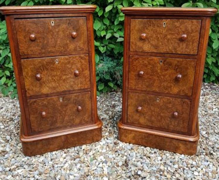 Pair of Top Quality Victorian Burr Walnut Bedside Chests - Image 1
