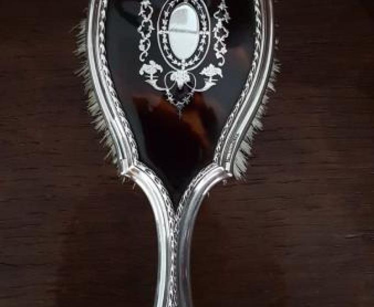 George V Silver and Tortoise Shell five Piece Dressing Set - Image 5