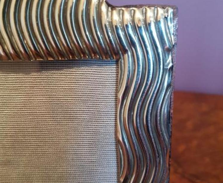 Edwardian Antique Silver Ribbed Photo Frame  - Image 2