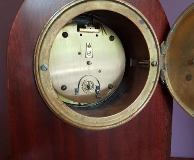 Top Quality Edwardian Inlaid Mahogany Lancet Top Mantel Clock - Image 4