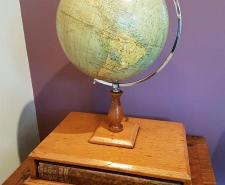 1930's Philips Desktop British Empire Globe And Atlas On Oak Stand - Image 1