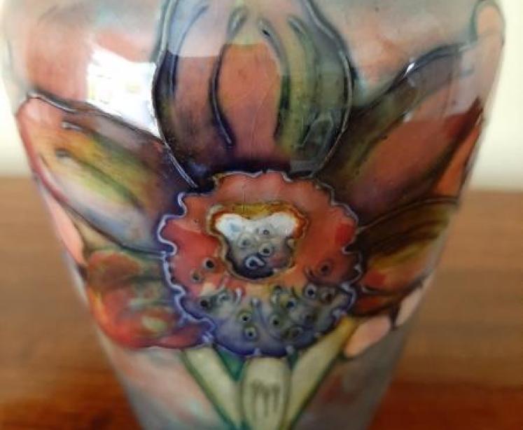 Moorcroft Slipper Orchid Flambe Glazed Vase - Image 2