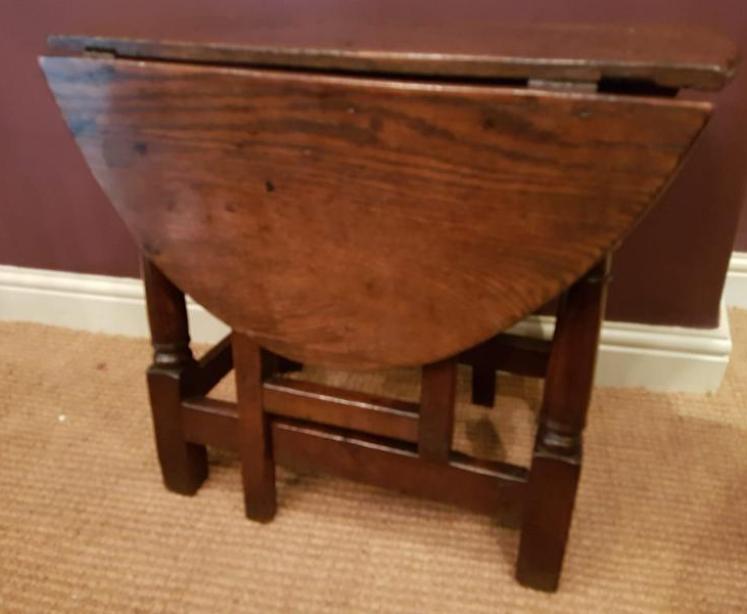 Antique George II Low Drop Leaf Occasional Table - Image 2