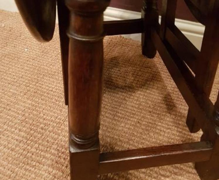 Antique George II Low Drop Leaf Occasional Table - Image 4