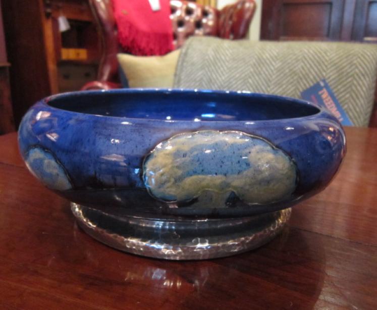 Superb Moorcroft Moonlit Blue Liberty's Bowl - Image 3