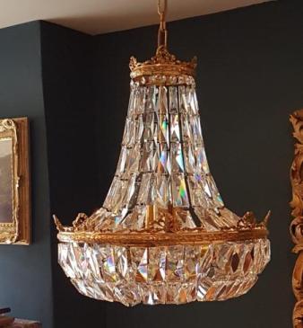 Superb Edwardian Cut Crystal and Gilt Bronze Chandelier 