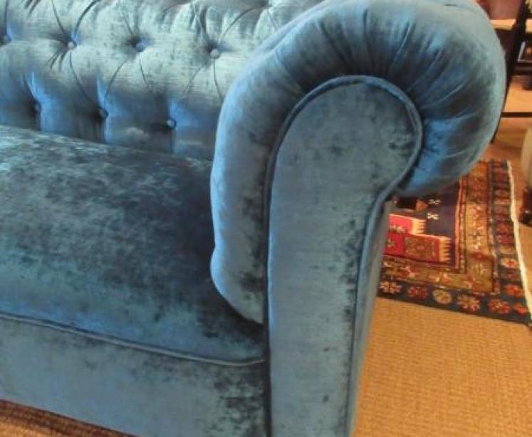 Superb Victorian Antique Upholstered Chesterfield Sofa - Image 4