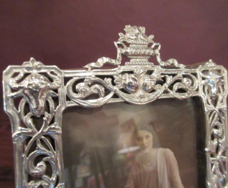 Superb 19th Century Cast Silver London Photo Frame - Image 2