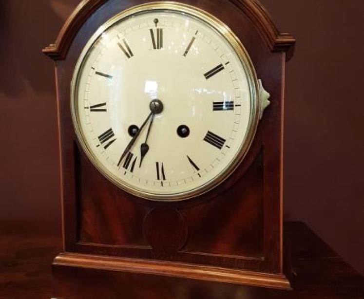 Quality Edwardian Mahogany Chiming Mantel Clock - Image 1