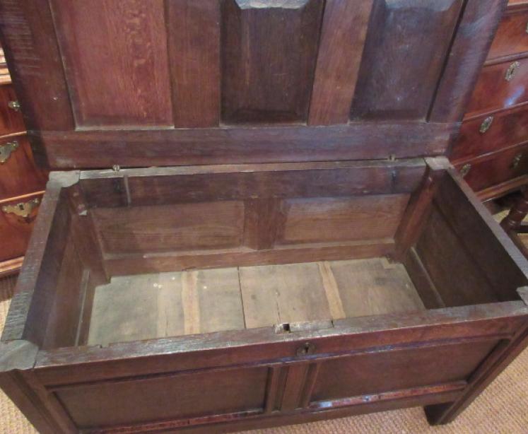Superb Small George II Period Oak Coffer - Image 3