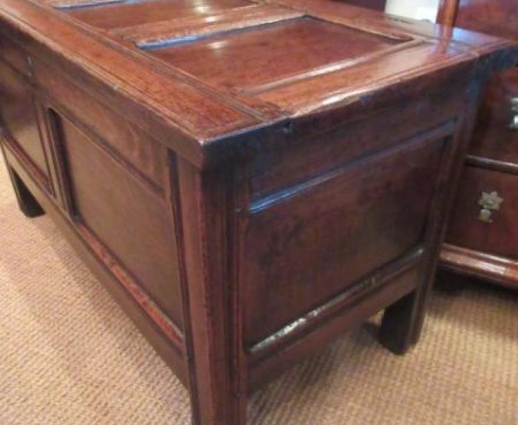 Superb Small George II Period Oak Coffer - Image 5