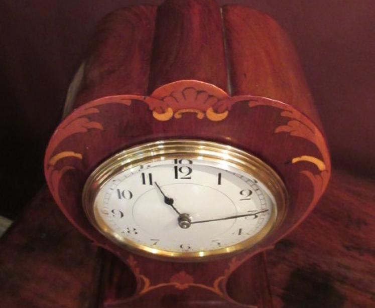 Edwardian Period Inlaid Petal Shaped Mantel Clock - Image 2
