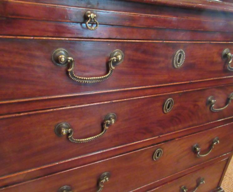 Small George III Antique Brushing Slide Chest of Drawers - Image 3