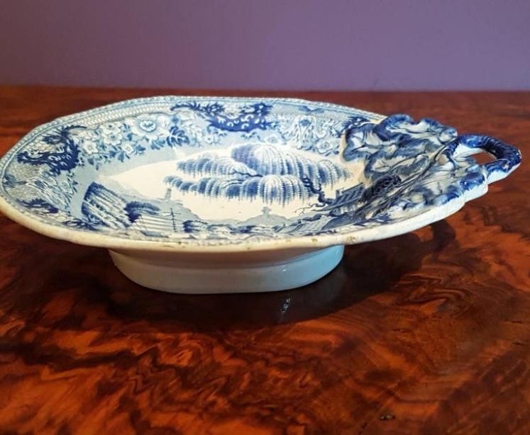 Early 19th Century Davenport Pickle Dish - Image 2