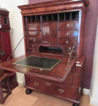 Stunning William & Mary Period Figured Walnut Escritoire
