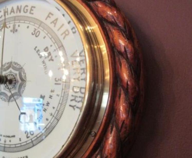 Mid Victorian Antique Polished Oak Ship's Barometer - Image 5