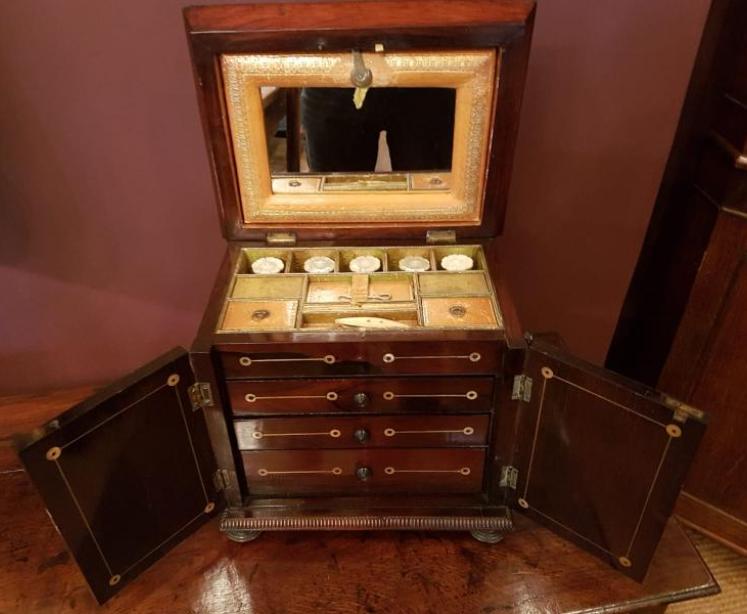 Superb Early Victorian Rosewood Sewing Cabinet - Image 3
