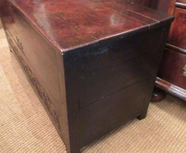Superb 17th Century Oak Carved Front Coffer c.1670 - Image 5
