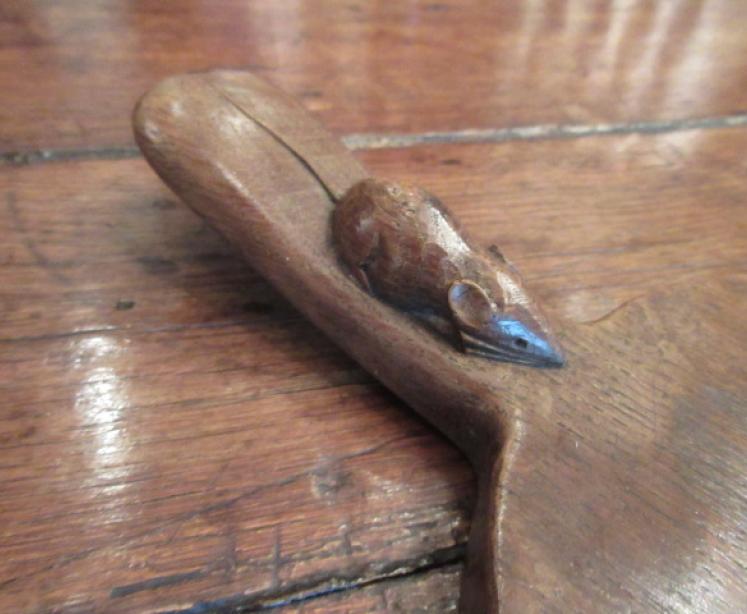 Mouseman Adzed Oak Cheeseboard - Image 2