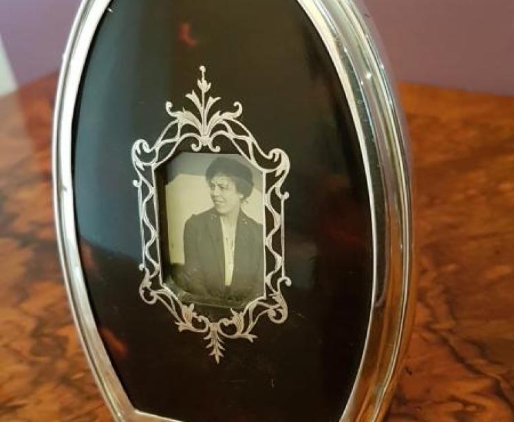 Pair of Silver George V Period and Tortoise Shell Photo Frames - Image 5