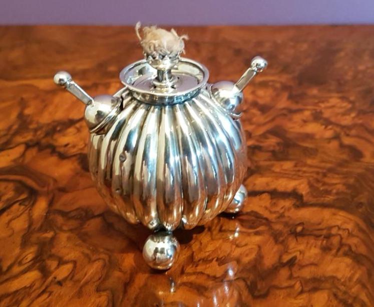 Victorian Antique Novelty Silver Grenade Table Lighter - Image 5
