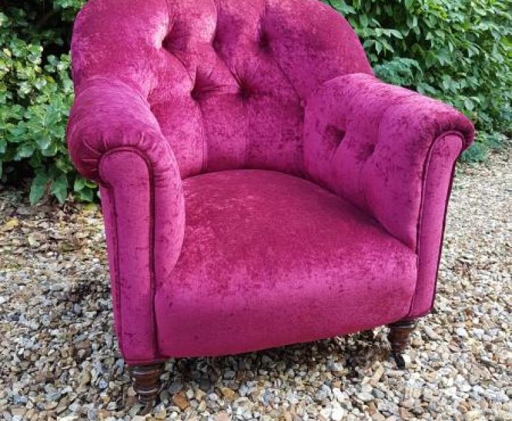 Quality Victorian Button Back Arm Chair - Image 1