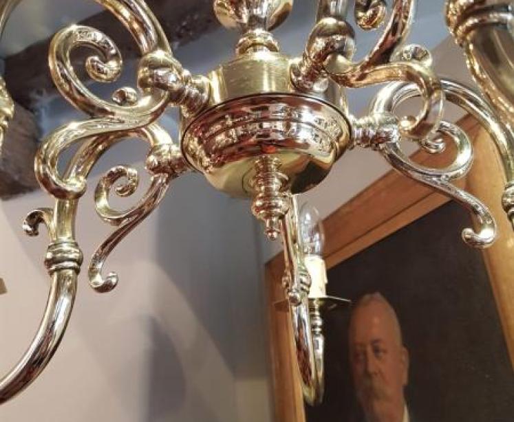 Edwardian Decorative Cast Brass Light Fitting - Image 5