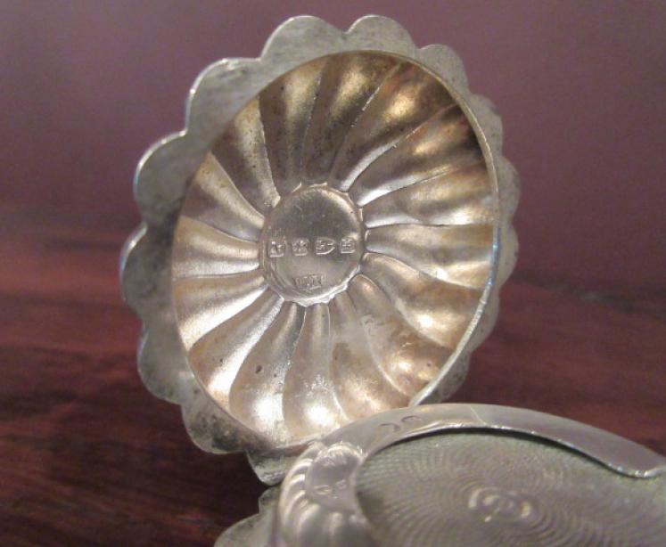 Victorian Antique Solid Silver Sovereign Case - Image 3