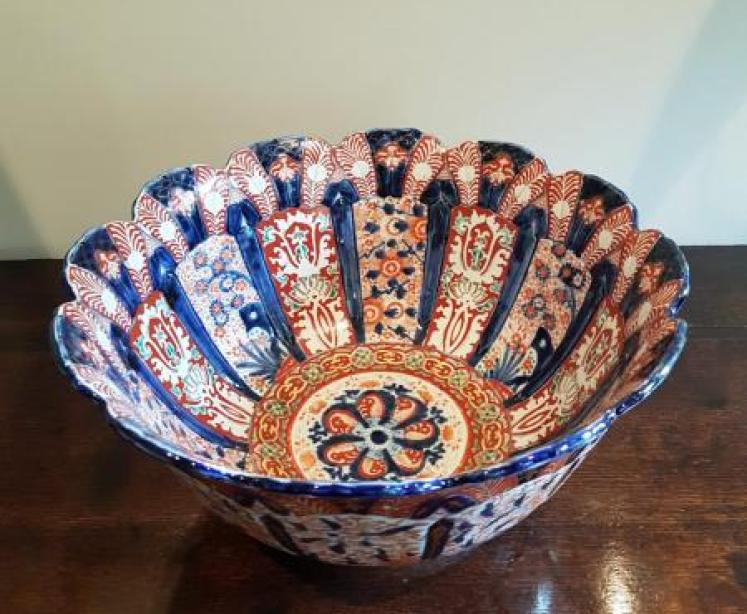 Outstanding Large Antique 19th Century Imari Bowl - Image 1