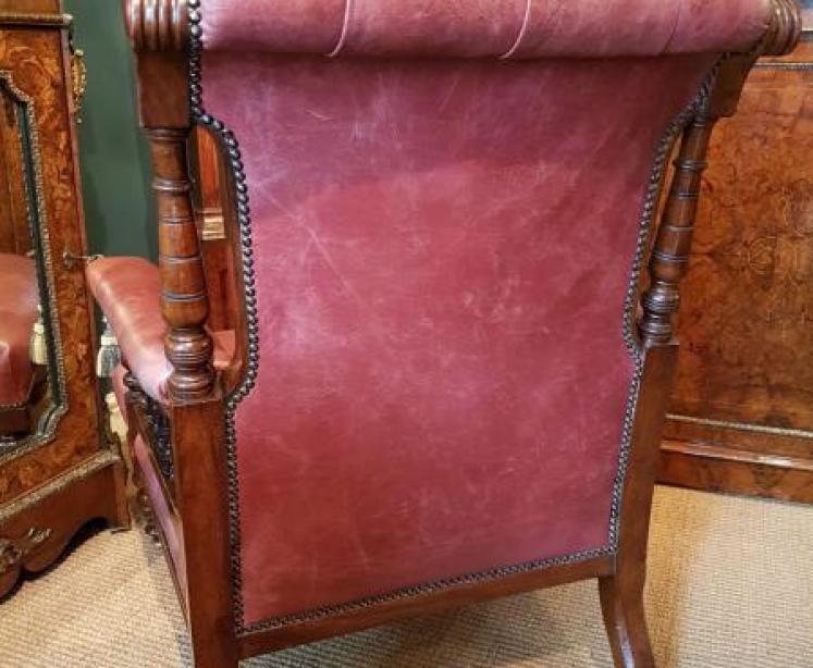 Superb Early Victorian Mahogany Framed Leather Arm Chair  - Image 3