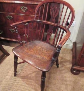 Early Victorian Yew Wood Low Back Windsor Armchair
