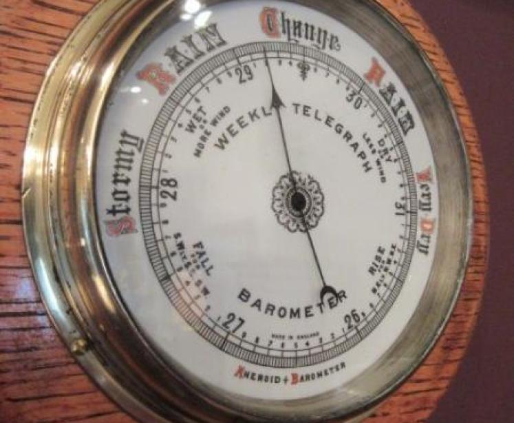 Antique Polished Oak 'Weekly Telegraph' Barometer - Image 2