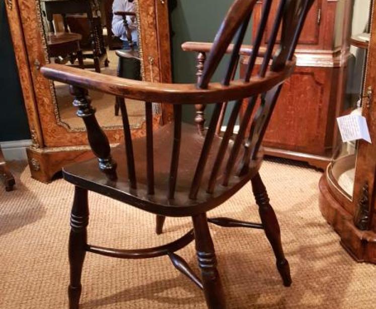 Antique Ash and Elm Low Back Windsor Chair - Image 5