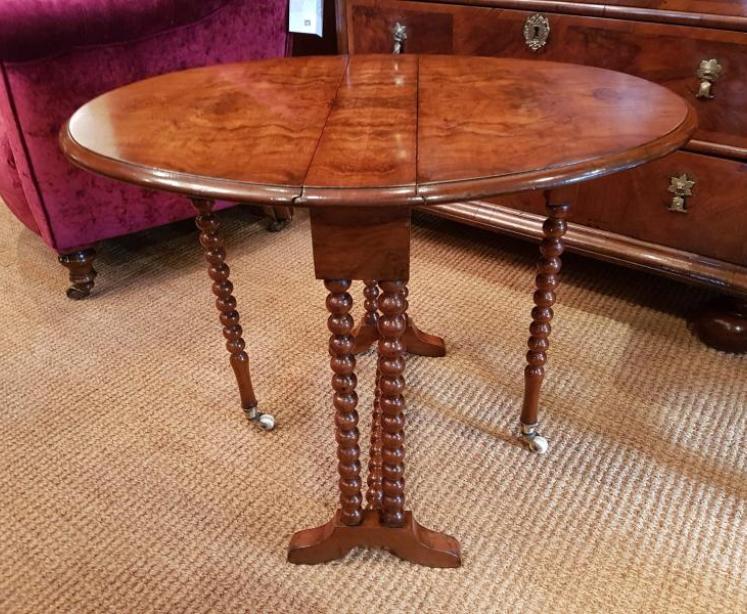 Victorian Figured Walnut 'Baby' Sunderland Table - Image 2