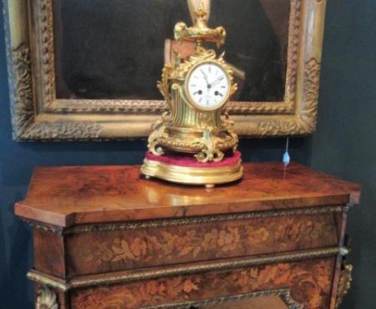 Fine Antique Ormolu Cased French Bell Striking Mantel Clock - Image 4