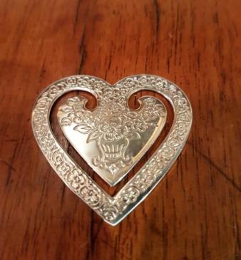 Silver Heart Shaped Page Marker