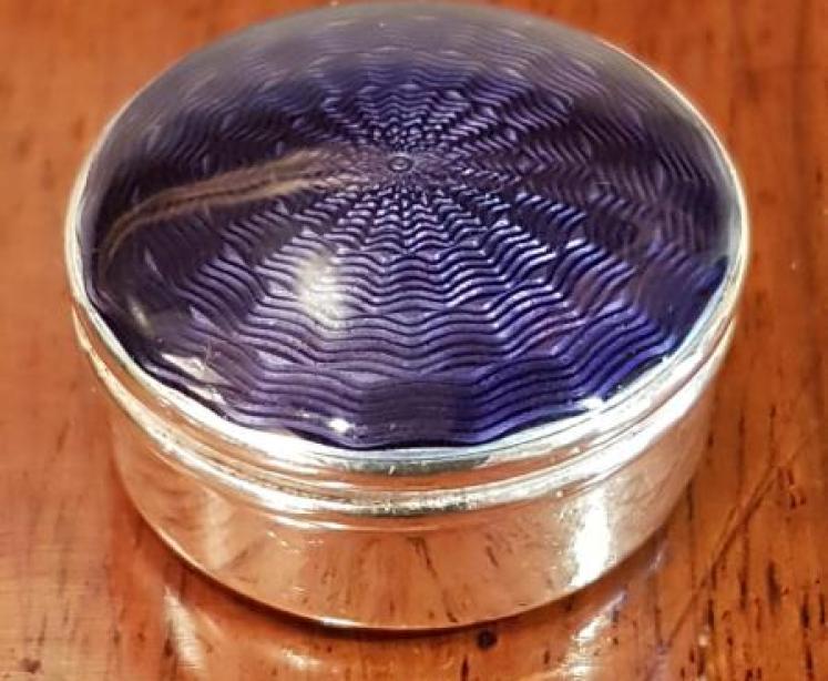 George V Period Purple Enamel Top Silver Pill Box - Image 1