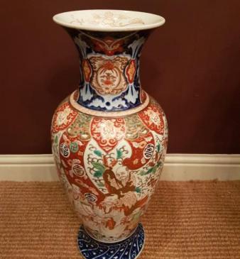 Superb Large Antique Imari Vase