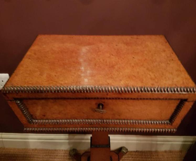 Superb Antique Regency Amboyna Teapoy - Image 4