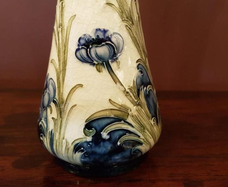 Elegant Pair of Moorcroft Florian Poppy Vases - Image 3