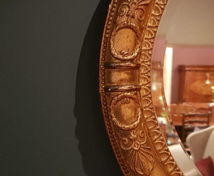 Superb Victorian Timber Gilt Oval Mirror  - Image 3