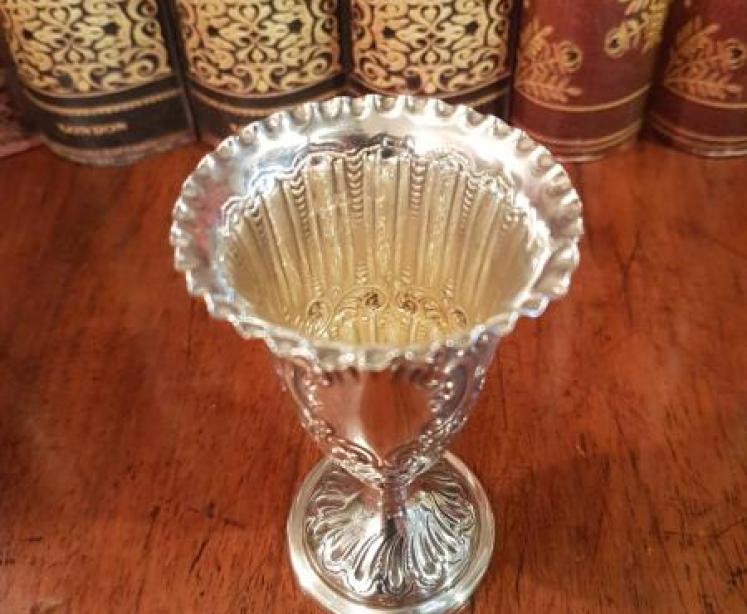Early Victorian Silver Egg Cup - Image 2