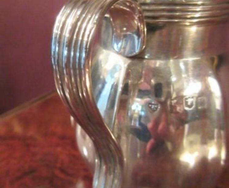 Edwardian Silver Shaped Cream Jug - Image 3