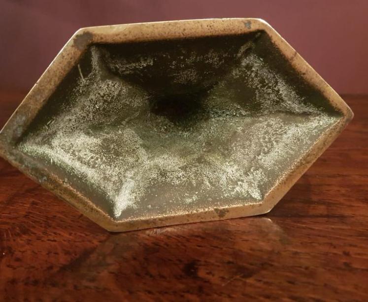 Pair Of Elegant Regency Brass Candlesticks - Image 3